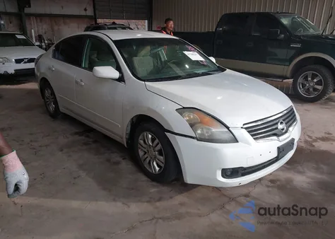 2009 Nissan Altima 2.5 from USA, damaged, VIN 1N4AL21E79N549038